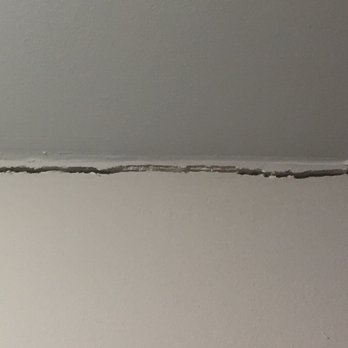 Crown Molding Experts - Cracks in walls. - General Contractors Near Me - Youngsville, North Carolina Crown Molding Experts - Cracks in walls. - General Contractors Near Me - Youngsville, North Carolina
