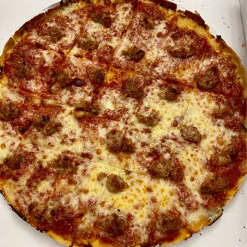 Lou Malnati's Pizzeria - Sausage pizza - Pizza Near Me - Oak Lawn, Illinois Lou Malnati's Pizzeria - Sausage pizza - Pizza Near Me - Oak Lawn, Illinois