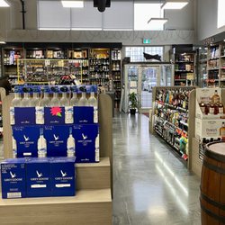Liquor Landmark