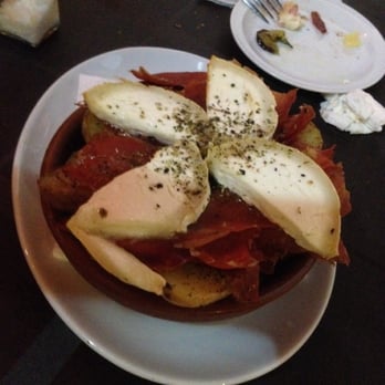 Rekons - Potatoes, prosciutto and goats cheese - Argentine Near Me - Barcelona, B Rekons - Potatoes, prosciutto and goats cheese - Argentine Near Me - Barcelona, B