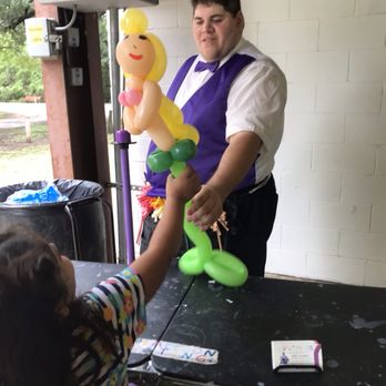 Cool Balloon Twisting - Balloon Services Near Me