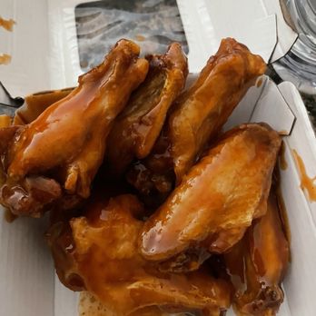 Buffalo Wild Wings - Honey Sriracha chicken wings - Chicken Wings Near Me - Tucson, Arizona Buffalo Wild Wings - Honey Sriracha chicken wings - Chicken Wings Near Me - Tucson, Arizona