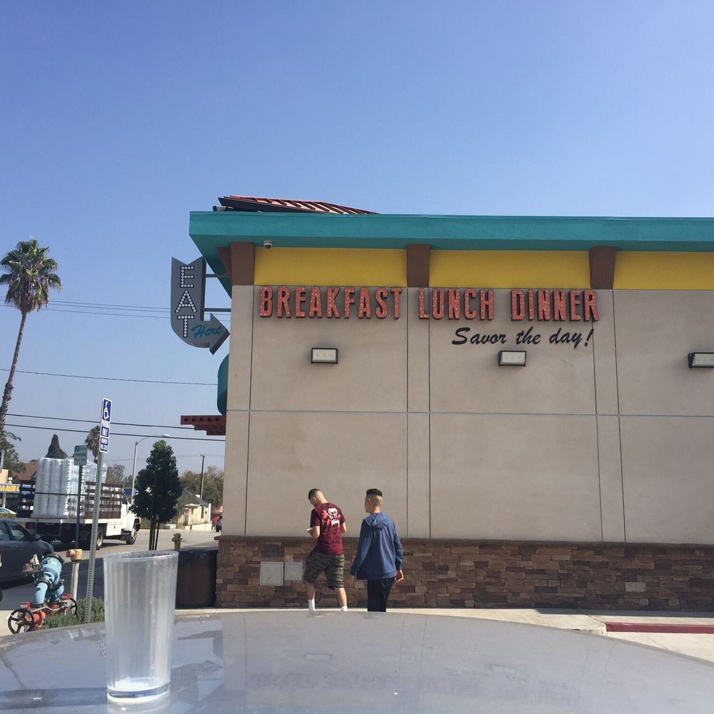 Tom's - Pasadena - Burgers Near Me - Pasadena, California Tom's - Pasadena - Burgers Near Me - Pasadena, California
