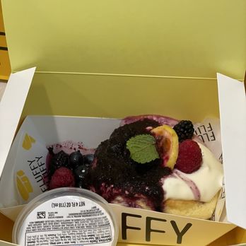 Fluffy Fluffy - Blueberry cheesecake pancakes - Breakfast & Brunch Near Me - Miami, Florida