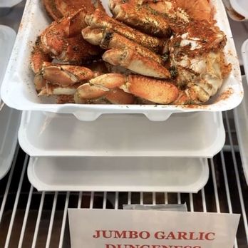 Rods Crab Shack - Garlic jumbo Dungeness Crab Combo - Seafood Near Me - Jacksonville, Florida Rods Crab Shack - Garlic jumbo Dungeness Crab Combo - Seafood Near Me - Jacksonville, Florida