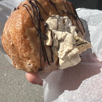 The Donut Pub - yummiest coffee flavored donut - Bakeries Near Me - New York, New York The Donut Pub - yummiest coffee flavored donut - Bakeries Near Me - New York, New York