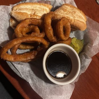 Wagon Wheel Saloon - French Dip - Sports Bars Near Me - Grand Canyon, Arizona Wagon Wheel Saloon - French Dip - Sports Bars Near Me - Grand Canyon, Arizona