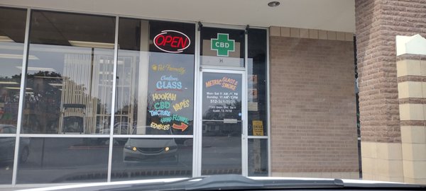 Metric Glass & Smoke