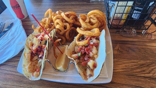 Fishbones Bar & Grille by null