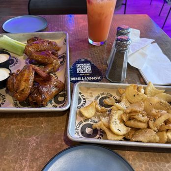 Category 10 - Duck fat fries & crispy whole wings - Bars Near Me - Nashville, Tennessee Category 10 - Duck fat fries & crispy whole wings - Bars Near Me - Nashville, Tennessee