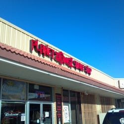Planet Zong Smoke Shop - Look for the sign!