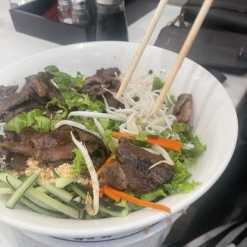 Pho Hung Cali 2 - Vermicelli and pork - Vietnamese Near Me - Chula Vista, California Pho Hung Cali 2 - Vermicelli and pork - Vietnamese Near Me - Chula Vista, California