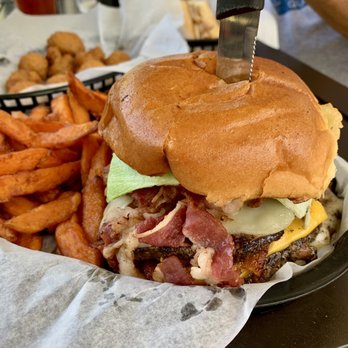 River View Grill & Bar - Three Rivers burger - Bars Near Me - Three Rivers, California River View Grill & Bar - Three Rivers burger - Bars Near Me - Three Rivers, California