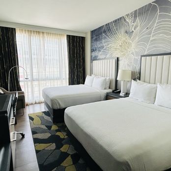 Hotel Indigo Flushing - Hotels Near Me - Flushing, New York