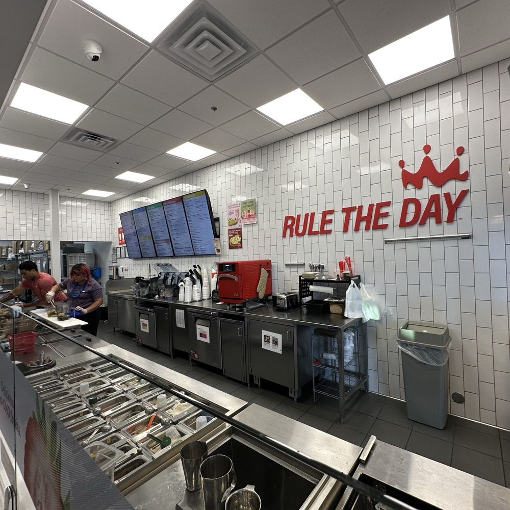 Smoothie King - Prep area. Loved seeing all the fresh ingredients; nothing appeared frozen - Juice Bars & Smoothies Near Me - Las Vegas, Nevada Smoothie King - Prep area. Loved seeing all the fresh ingredients; nothing appeared frozen - Juice Bars & Smoothies Near Me - Las Vegas, Nevada