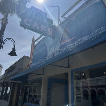 Splash Cafe - Outside sign - Desserts Near Me - Pismo Beach, California