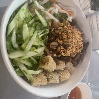 Viet Heritage Cuisine - Vietnamese Salad w pork - Vietnamese Near Me - Countryside, Illinois