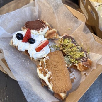 Auria Coffee - Mini Croffle Sampler - Desserts Near Me - Buena Park, California