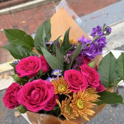 Blossoms Of Bethesda - Flower bouquet