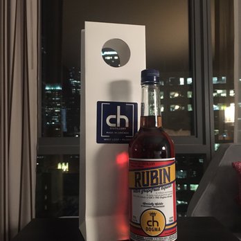 CH Distillery - Cocktail Bars Near Me - Chicago, Illinois