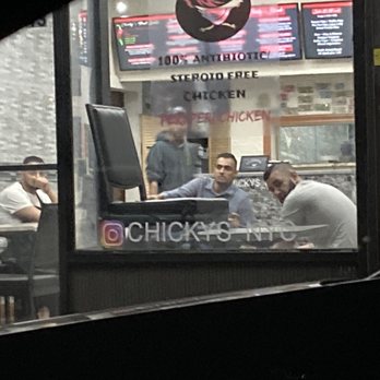 Chicky's - Where are their masks??? Your selling food to the public amidst a pandemic. (The staff) - Portuguese Near Me - Jamaica, New York Chicky's - Where are their masks??? Your selling food to the public amidst a pandemic. (The staff) - Portuguese Near Me - Jamaica, New York
