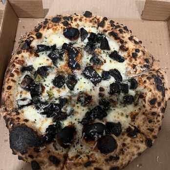 Double Zero Pie & Pub - Funghi Pizza - Pizza Near Me - Las Vegas, Nevada