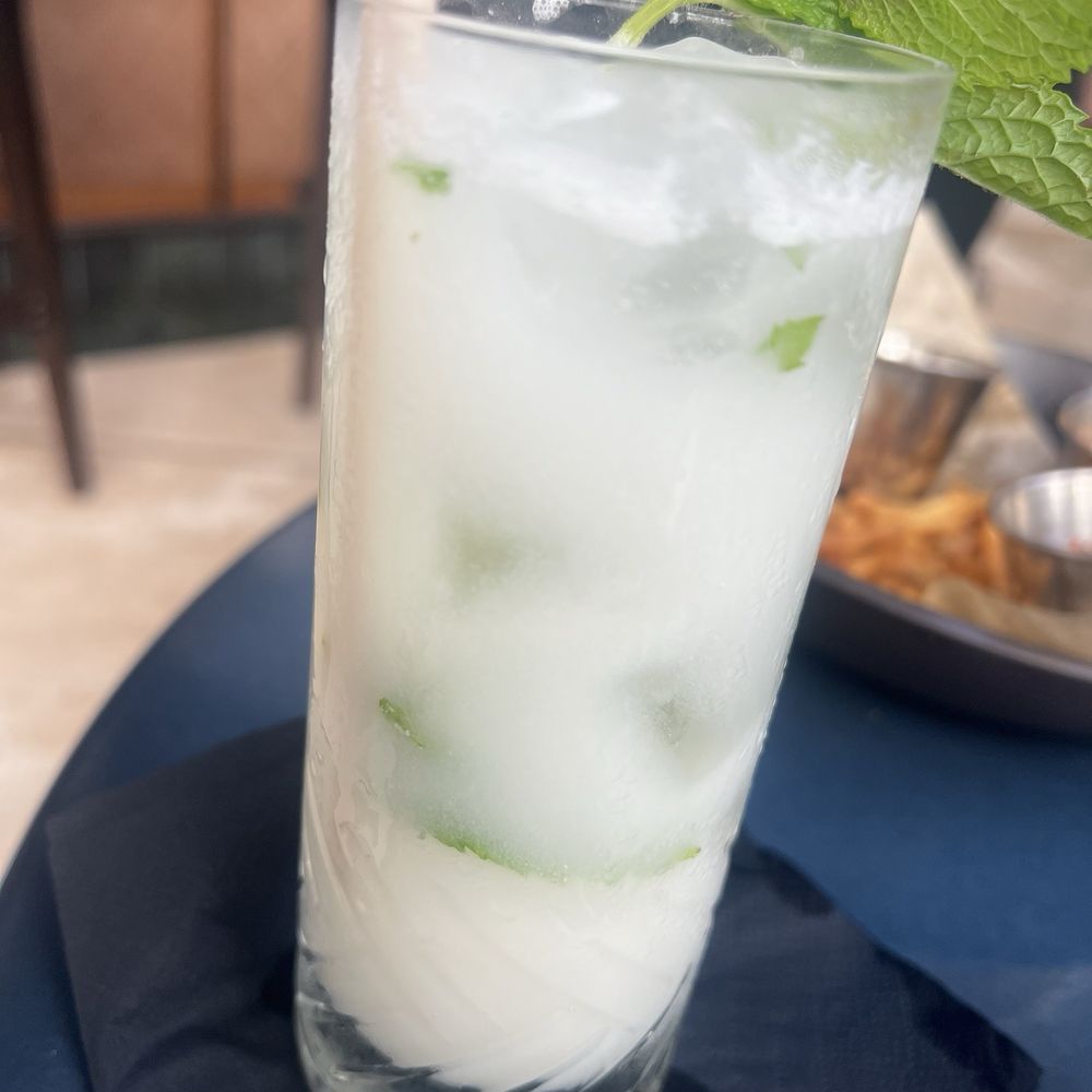 Botero Lounge - Coconut mojito - Lounges Near Me - Kihei, Hawaii