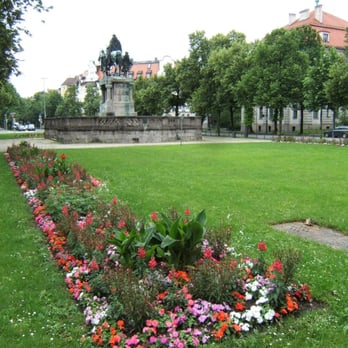 Kaiser-Ludwig-Platz - Landmarks & Historical Buildings Near Me - Munich, BY