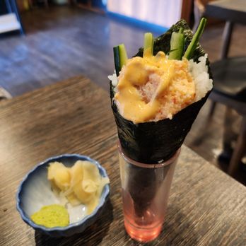 Bento Peak - Lobster roll for $5, lots of sauce and mushed up ingredients... not what I expected. - Japanese Near Me - San Francisco, California