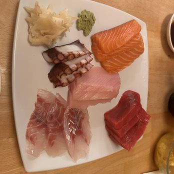 Yoshi Sushi - sashimi combo - Japanese Near Me - Latham, New York