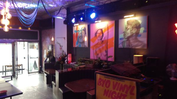 Francesca's Bar by null