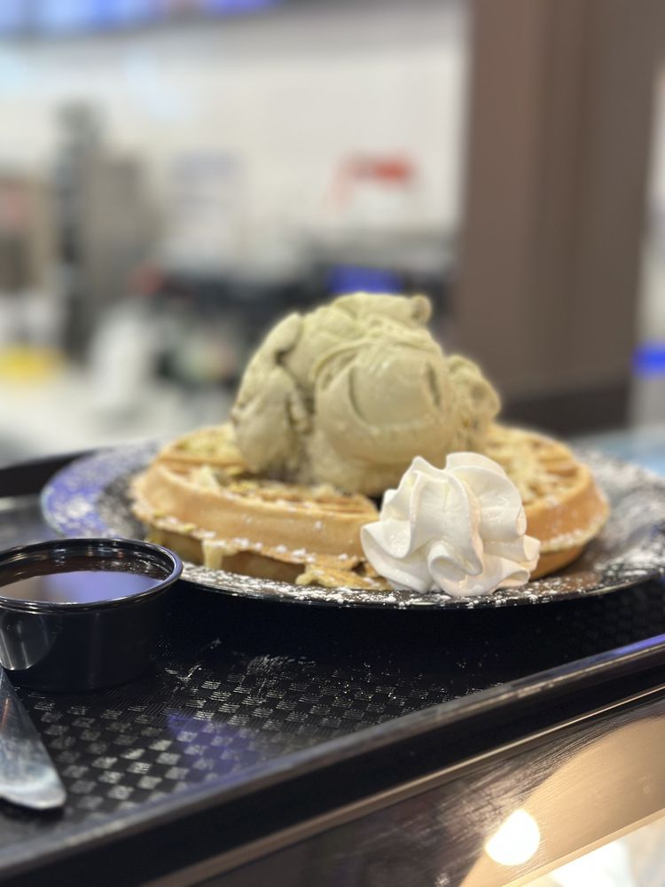 D SPOT DESSERT Updated October 2024 105 Photos & 27 Reviews 3000