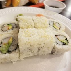 Sakura Japanese Express - California roll