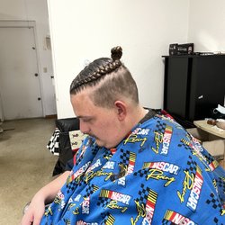 Bozeman's Barber Shop - Hair fade