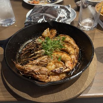 Dos Amantes - Garlic shrimp - Seafood Near Me - Los Angeles, California Dos Amantes - Garlic shrimp - Seafood Near Me - Los Angeles, California