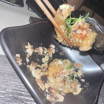 Ke uH - Boca Raton - Honey almond shrimp - Asian Fusion Near Me - Boca Raton, Florida Ke uH - Boca Raton - Honey almond shrimp - Asian Fusion Near Me - Boca Raton, Florida