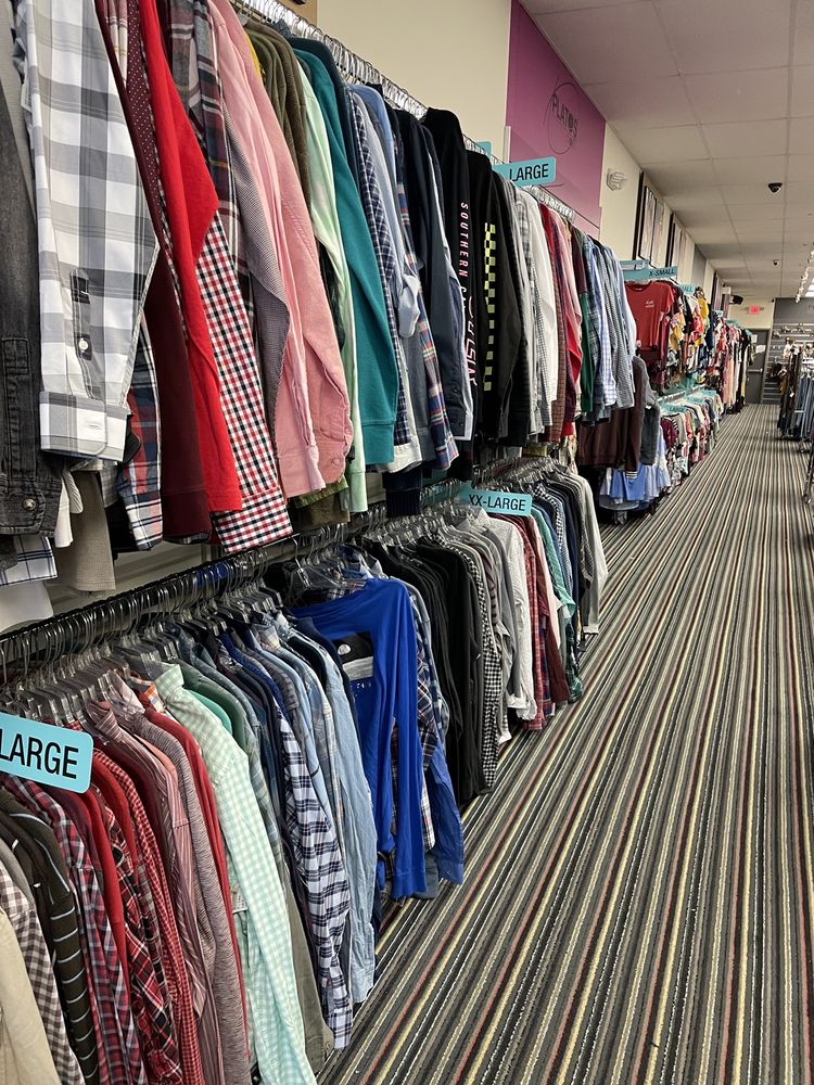 PLATO’S CLOSET Updated September 2024 2833 W Ridge Rd, Rochester