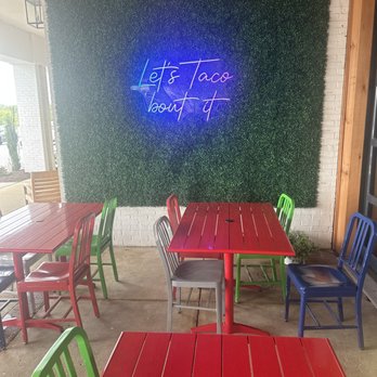 Locals Tacos and Tequila - Mexican Near Me - West Springfield, Virginia