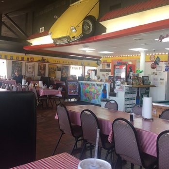 Burger Time Machine - Crazy 80's decor - Burgers Near Me - Denton, Texas