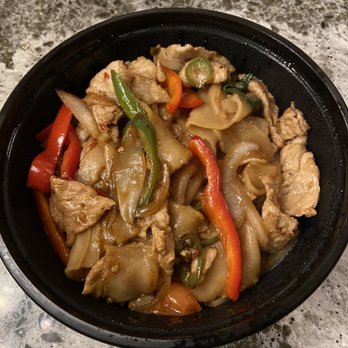 Sisters Thai - Drunken noodle to go - Thai Near Me - Alexandria, Virginia Sisters Thai - Drunken noodle to go - Thai Near Me - Alexandria, Virginia