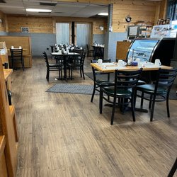 Granny Franny's - Inside seating