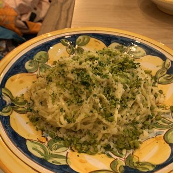 Domenico’s - Pistachio Pasta - Italian Near Me - Paris, 75 Domenico’s - Pistachio Pasta - Italian Near Me - Paris, 75