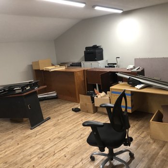 A Kompletely Clean Maid Service - Commercial office before cleaning - Home Cleaning Near Me A Kompletely Clean Maid Service - Commercial office before cleaning - Home Cleaning Near Me