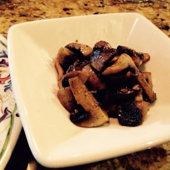 Valle Cucina - Button mushrooms - Italian Near Me - Wilmington, Delaware Valle Cucina - Button mushrooms - Italian Near Me - Wilmington, Delaware