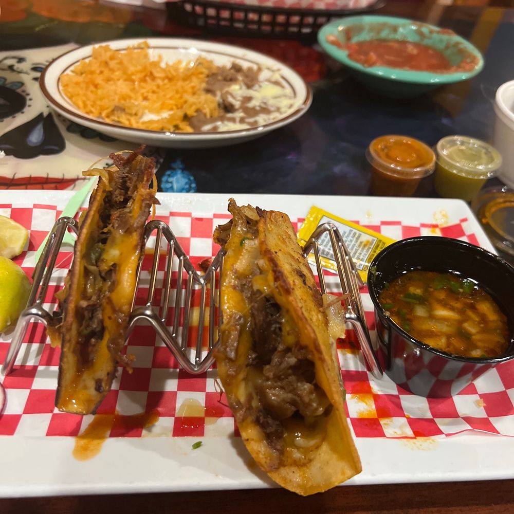 El Paso Mexican Restaurant - Birra Tacos - Mexican Near Me - Springfield, Virginia El Paso Mexican Restaurant - Birra Tacos - Mexican Near Me - Springfield, Virginia