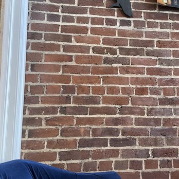 Raven's Nest - Historic brick wall - Breakfast & Brunch Near Me - Culpeper, Virginia Raven's Nest - Historic brick wall - Breakfast & Brunch Near Me - Culpeper, Virginia