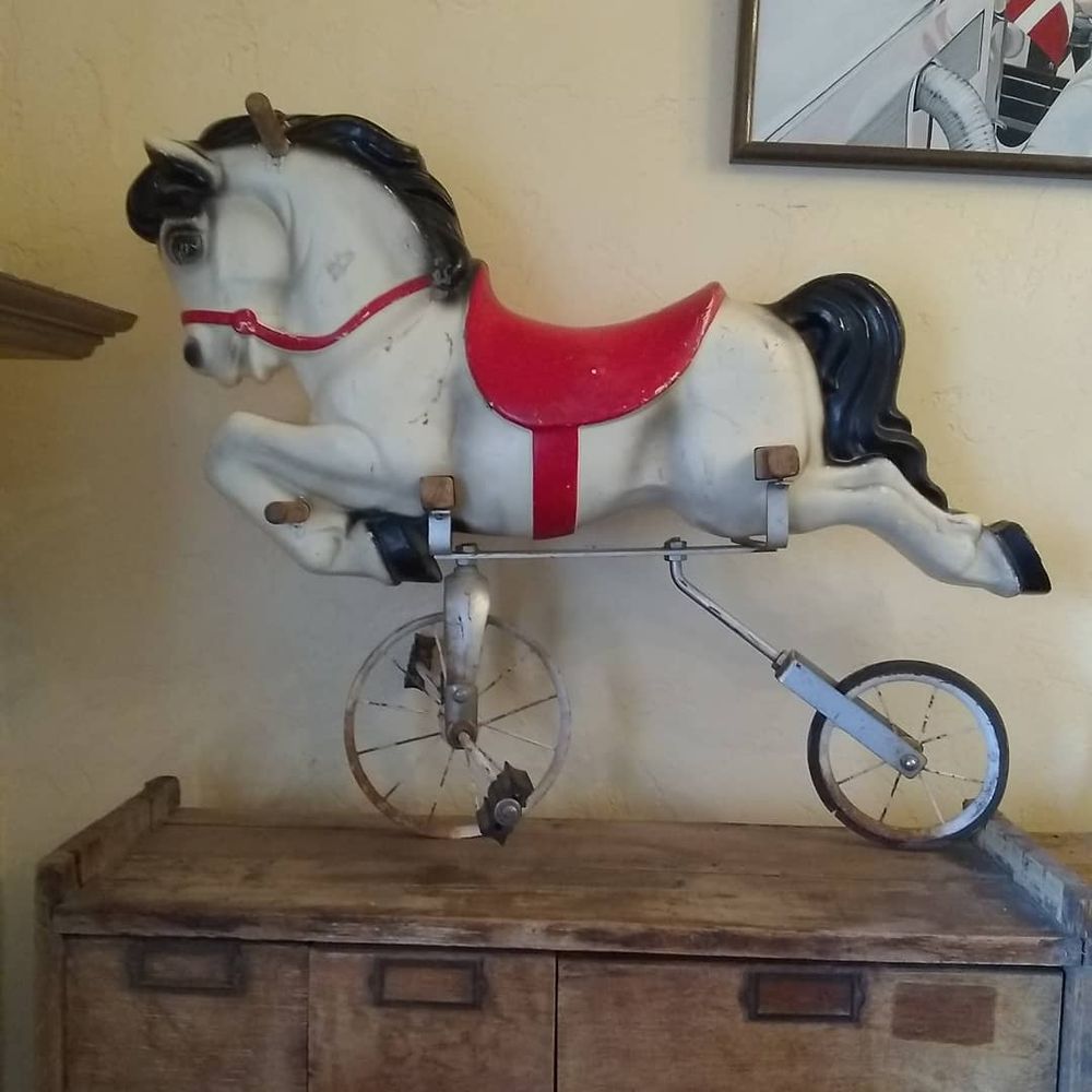 3rd Eye Vintage Finds - lots of neat collectibles & Original Art. - Home Decor Near Me - El Paso, Texas