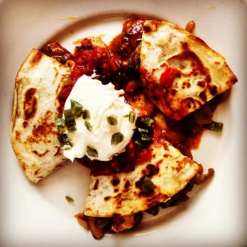Hampton Street Vineyard - Shrimp quesadilla with awesome salsa and loaded with veggies - New American Near Me - Columbia, South Carolina Hampton Street Vineyard - Shrimp quesadilla with awesome salsa and loaded with veggies - New American Near Me - Columbia, South Carolina