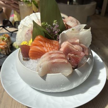 Yama Resto - Restaurant, sushi, pretty - Desserts Near Me - Montreal, Quebec Yama Resto - Restaurant, sushi, pretty - Desserts Near Me - Montreal, Quebec