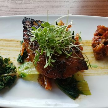 MW Restaurant - New American Near Me - Honolulu, Hawaii